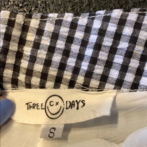 NWOT women’s LF small skirt - Picture 2 of 3